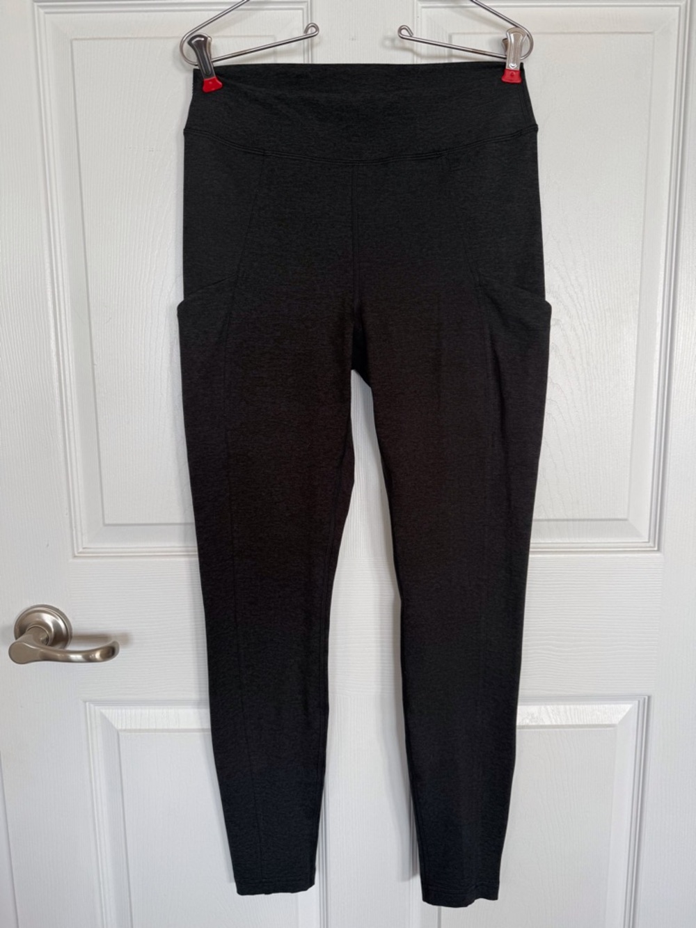 Lululemon soft suede high rise tight leggings with pockets. Size 10. 2024 - Picture 2 of 8